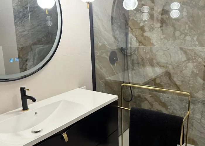 Solidarity Lägenhet *